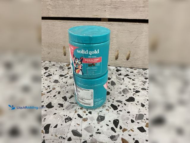 Lot 49-5485760 - QTY 2 - Solid Gold OMG! Chicken Flavored Soft Chews Omega 3 Fish Oil Supplement for Dogs, 60 count. ...