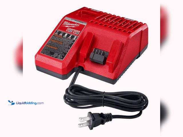Lot 49-5453430 - Milwaukee M12 and M18 12-Volt/18-Volt Lithium-Ion Multi-Voltage Battery Charger. [Model # 48-59-1812...