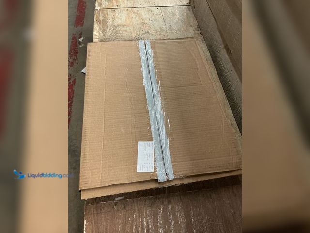 Lot 49-5487099 - Hampton Bay 19 in. Pull-Out Drawer for 24 in. Base Cabinet Unused