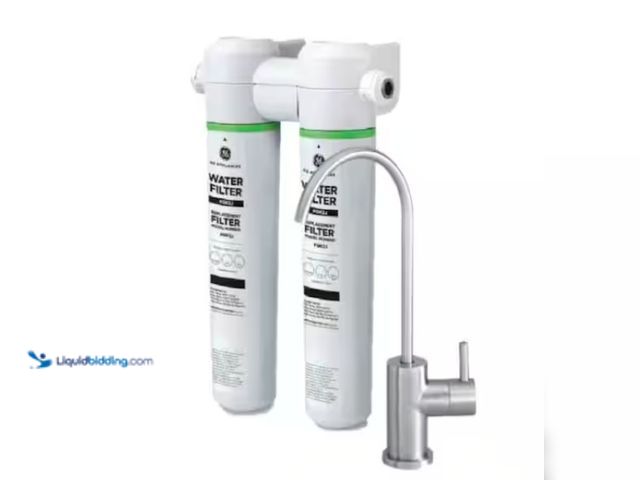 Lot 49-5538672 - GE
Under Sink Dual Stage Water Filtration System with Faucet. Model # GXK255TBN. Unused