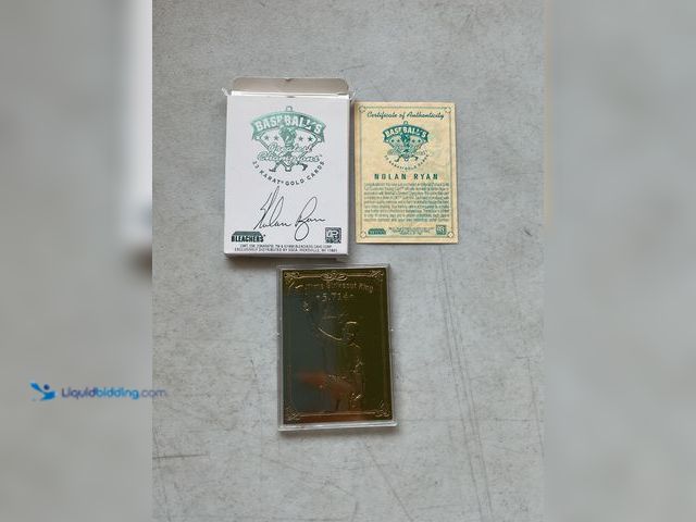 Lot 49-5467728 - Other VERY NICE NOLAN RYAN 23K GOLD FOIL SCULPTURED TRADING CARD WITH SERIAL NUMBER #9097
