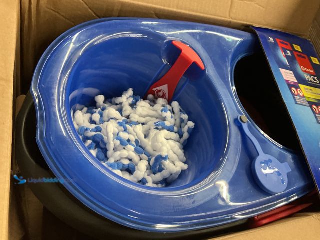 Lot 49-5449257 - O-Cedar
RinseClean Deep Clean Microfiber Spin Mop, Clean with Clean Water (The Home Depot Exclusive...