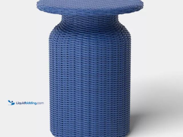 Lot 49-5552097 - 21.65" All-Weather Wicker Round Monochromatic Outdoor Patio Bistro Table Navy - Threshold™. Unused