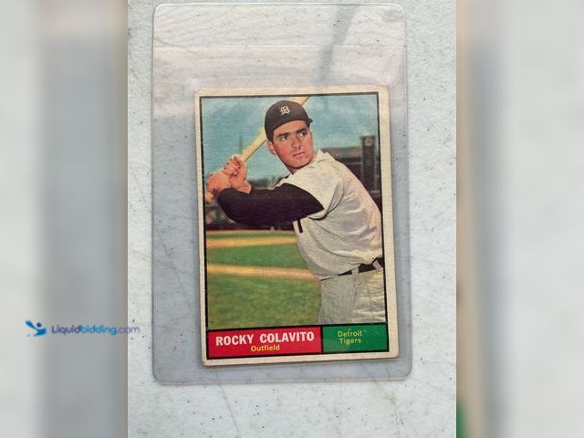 Lot 49-3503467 - 1961 TOPPS ROCKY COLAVITO BASEBALL CAR #330 AUTHENTIC