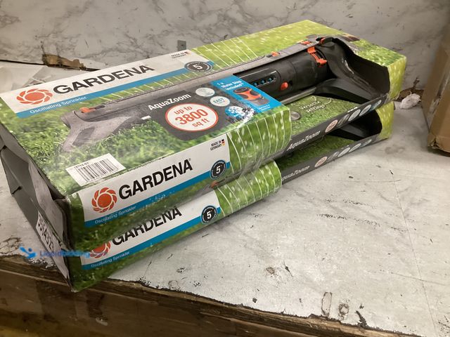 Lot 49-3564323 - Aquazoom Oscillating Sprinkler 3900 Sq. Ft - Great for Large Yards Unused 2pk
