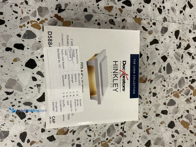 Lot 49-5453330 - Deckorators Luna 4 in. x 4 in. White Post Cap. [Model # 349595] Unused