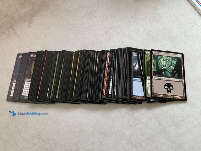 Lot 49-1505060 - COLLECTIBLE LOT OF 100+ MAGIC THE GATHERING COLLECTIBLE TRADING CARDS GREAT VARIETY OF YEARS AND TYP...