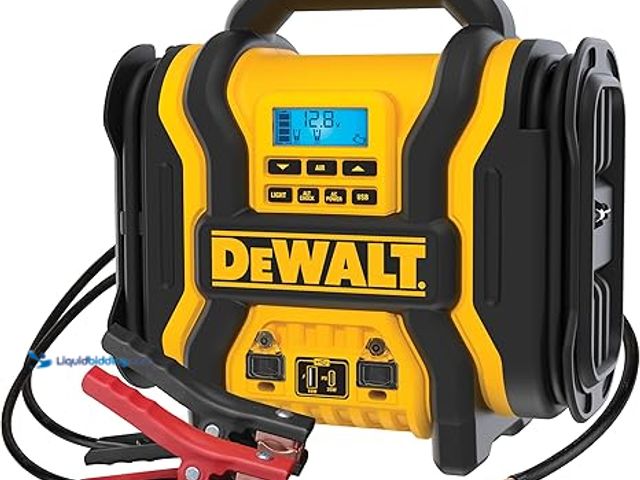 Lot 49-1556662 - DEWALT DXAEPS14-Type2 2000 Peak Battery Amp 12V Automotive Battery Booster Jump Starter/Power Statio...