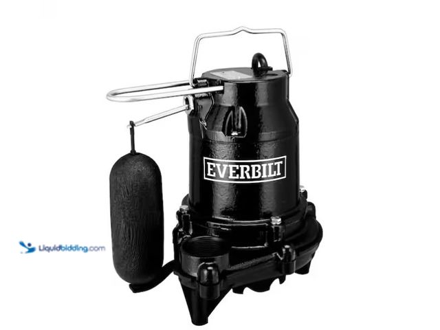 Lot 49-1566757 - Everbilt 1/3 HP Cast Iron Submersible Sump Pump, Model # HDS30, slightly used, power on  Ref#HDRELIS...