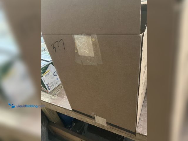 Lot 49-5484535 - Black Table Lamp W/ Brown Lamp Shade (unable to test) Used