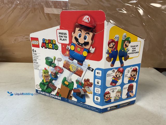 Lot 49-1811309 - COLLECTIBLE FACTORY SEALED (BOX HAS DAMAGE) LEGO SUPER MARIO 71360 ADVENTURES WITH MARIO 231 PCS