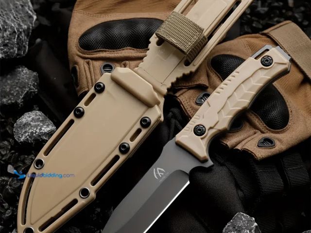 Lot 49-1820398 - New Outdoor Knife, Fishing Tool, Wilderness Survival Knife, Fixed Blade,  khaki is the color