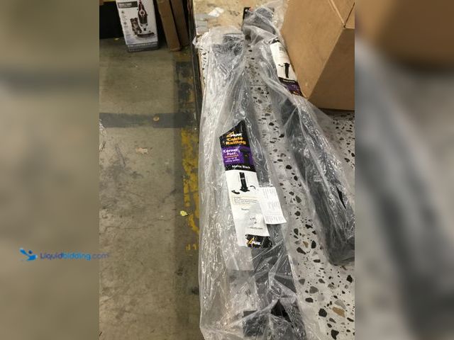 Lot 49-5478321 - PEAK
42 in. H Aluminum Corner Post Kit in Matte Black for Cable Deck Railing Internet # 334369832
...