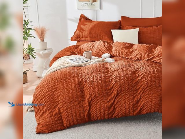 Lot 49-3433309 - (7-Piece) HYMOKEGE Burnt Orange Queen Comforter Set Seersucker All Season Luxury Bed in a Bag for Be...