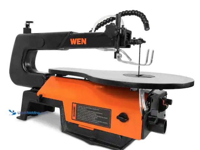 Lot 49-2001226 - WEN 16 in. Variable Speed Scroll Saw with Easy-Access Blade Changes and Work Light, Model # 3923, Un...
