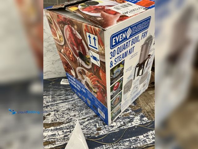 Lot 49-5541514 - Even Embers 30 QT. Boil/Fry/Steam Kit with Basket and Stand. Model # GAS6230AS. Unused, box damage.