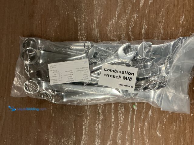 Lot 49-5487043 - Husky Combination Wrench Set New