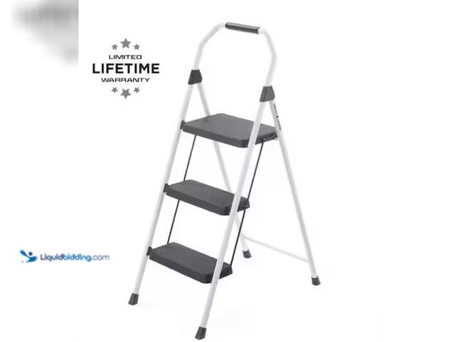 Lot 49-1623525 - Gorilla Ladders 3-Step Compact Steel Step Stool with 225 lb. Load Capacity Type II Duty Rating (8ft....