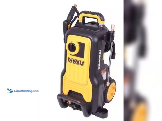 Lot 49-1517534 - DEWALT 2800 PSI 1.0 GPM Cold Water Electric Pressure Washer w/ Axial Pump, Model # DXPW2800E, Slight...