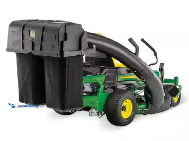 Lot 49-2022324 - John Deere Zero-Turn Mower 42 in. 6.5 Bushel Twin Bagger for Z300 Series, Model # BUC11342, MSRP $91...