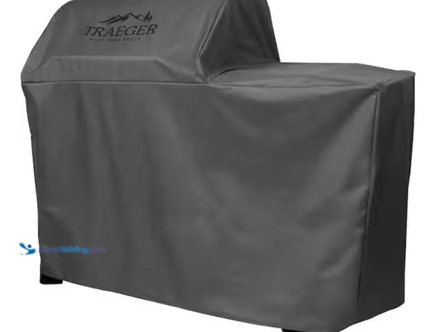 Lot 49-2006662 - Traeger Full Length Grill Cover for Woodridge Pellet Grill, Model # BAC759, Unused.  Ref#PA0727