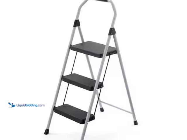 Lot 49-3433321 - Gorilla Ladders 3-Step Compact Steel Step Stool with 225 lb. Load Capacity Type II Duty Rating (8ft....