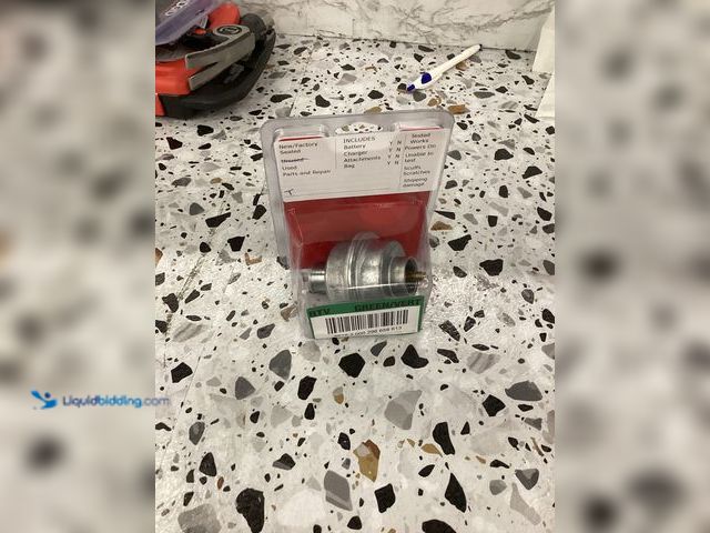 Lot 49-5414465 - mr heater Universal Propane Fuel Filter Model # F273699 unused