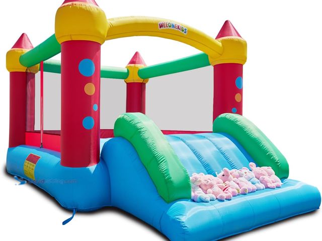 Lot 49-5488357 - Air Bounce House, Inflatable Bouncer with Air Blower and Slide, Jumping Family Backyard Bouncy Castl...