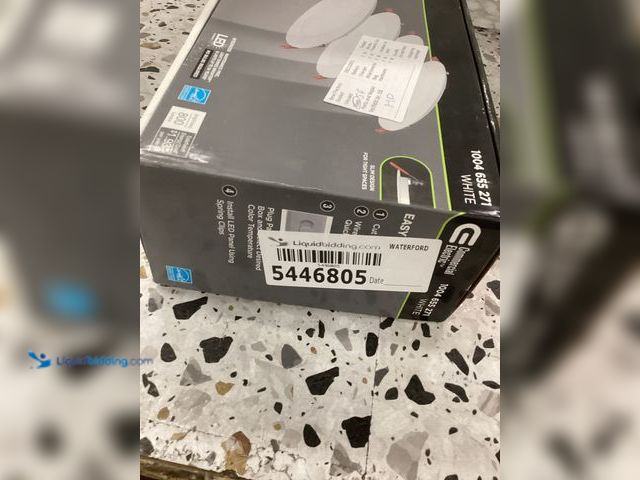 Lot 49-5446805 - Ultra Slim 6 in. Color Selectable New Construction and Remodel Canless Recessed Integrated LED Kit (...