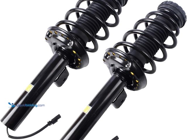 Lot 49-5453222 - KICHLER Crosby 23" 3-Light Vanity Light with Clear Glass in Olde Bronze, for Bathroom, Powder Room, ...