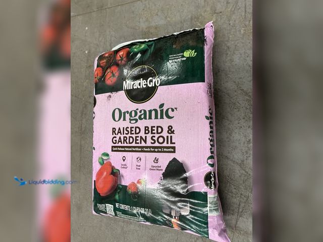 Lot 49-5558861 - Miracle-Gro Organic Raised Bed and Garden Soil with Quick Release Natural Fertilizer, Peat Free, OMR...