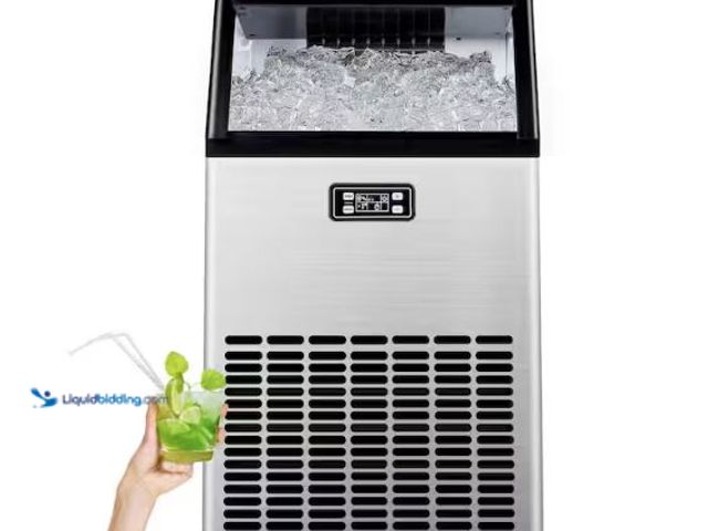 Lot 49-1630978 - SimzLife 17.5" Freestanding/Undercounter 100-Lb/24-Hour Commercial Ice Maker in Stainless Steel, Ful...