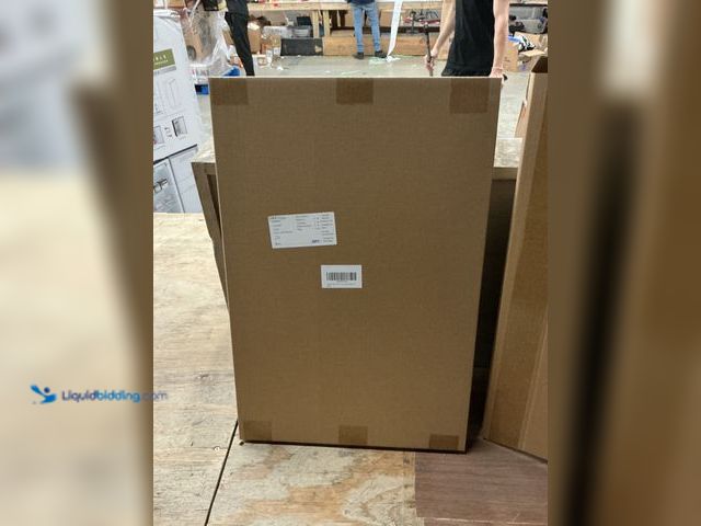 Lot 49-5413637 - 2 pc Floral Canvas Wall Art (Approx 2ft by 1.75) NO FACTORY IMAGE