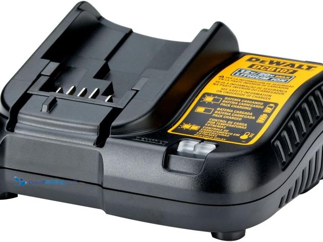 Lot 49-5453598 - DeWALT  12V/20V MAX Lithium Ion Charger. [Model: DCB107] Used