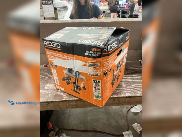 Lot 49-5559541 - RIDGID 6 Gal. 3.5 Peak HP NXT Shop Vacuum Wet Dry Vac with General Debris Filter, Locking Hose and A...