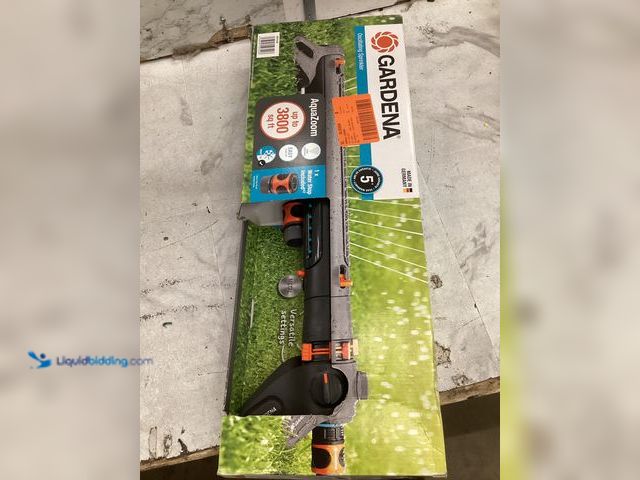 Lot 49-5542980 - Aquazoom Oscillating Sprinkler 3900 Sq. Ft - Great for Large Yards Unused