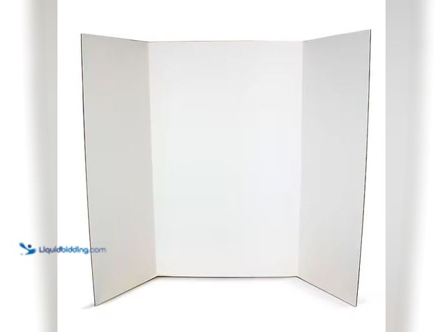 Lot 49-5552522 - Flipside Tri-Fold Presentation Board, 36" x 48", Corrugated, White, 24/Pack (30046-24). Unused
