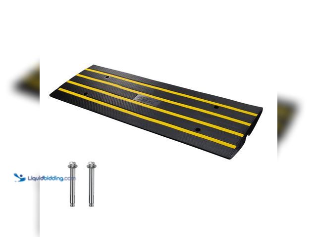 Lot 49-1574759 - VEVOR Curb Ramp, 2.6" Rise Rubber Driveway Ramps, Heavy Duty 33069 lbs. Weight Capacity Threshold Ra...