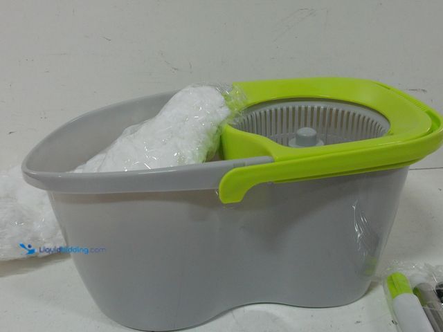 Lot 49-3433308 - Small Spin Mop with Wringer, Bucket, and Three Mop Heads, Gray/Green, Unused.   Ref#CRS0209