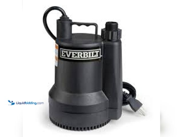 Lot 49-5488135 - Everbilt 1/6 HP Plastic Submersible Utility Pump. Model # SUP54-HD. Used