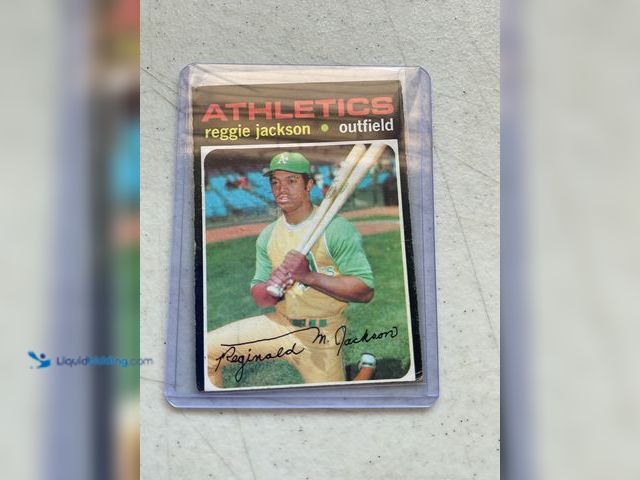 Lot 49-1804261 - 1971 TOPPS REGGIE JACKSON BASEBALL CARD