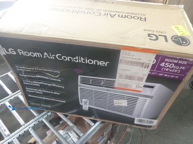 Lot 49-1518213 - LG LW1217ERSM Window AC Unit
