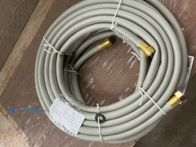 Lot 49-5484823 - Utility Hose 5/8 in. x 15 ft. Light Duty 078627044325 (3pack) New