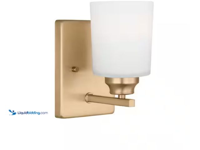 Lot 49-5580896 - Generation Lighting
Vinton 5 in. W 1-Light Satin Brass Traditional Bathroom Wall Sconce with Etched...