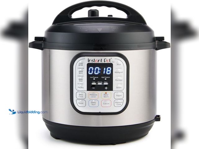 Lot 49-5543290 - Instant Pot Duo 7-in-1 Electric Pressure Cooker, Slow Cooker, Rice, Steamer, Sauté, Yogurt Maker, Wa...