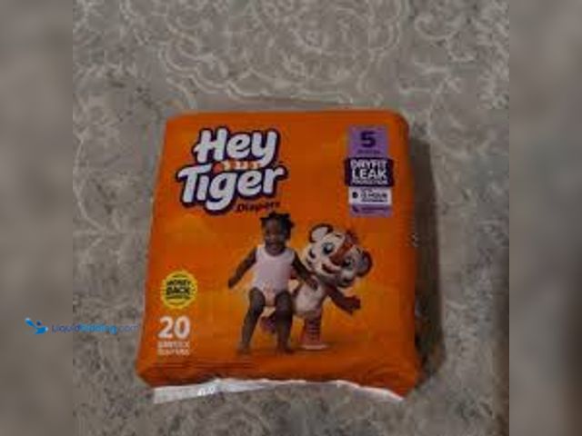 Lot 49-5553015 - Hey Tiger Disposable Diapers - Size 5 - 88ct MODEL:840191619465 UNUSED.