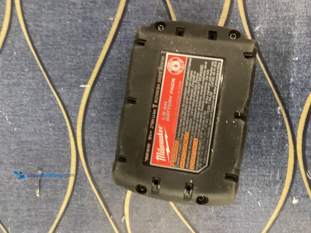 Lot 49-3539675 - Milwaukee M18 RedLithium CP 1.5 Battery Item is unused