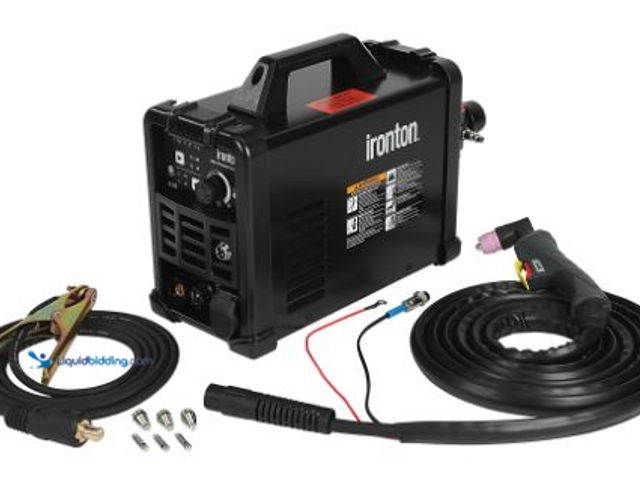 Lot 49-3539669 - Ironton 120V Plasma Cutter, 20 Amp Power Item is unused with attachments, unable to test