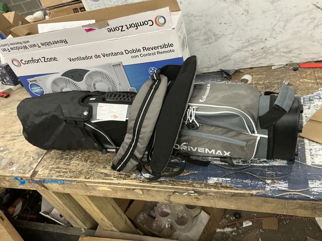Lot 49-5553234 - XDriveMax JUNIOR Golf Club Set Wood, Hybrid, Irons, Putter & Bag - Beginner Friendly, High Distance ...