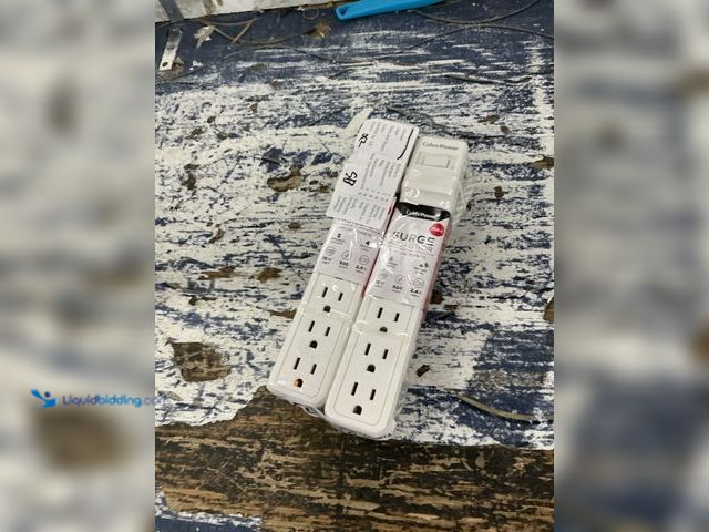 Lot 49-3563619 - 5-Outlet, 1 USB-A, 1 USB-C Surge Protector with 4 ft. cord (2pack) New